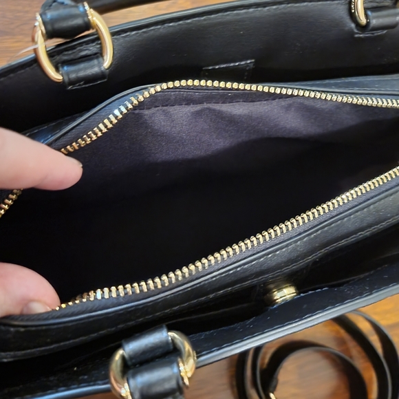 SOLD! Coach Purse! Signature Lillie Carryall in Signature Canvas - Picture 5 of 9